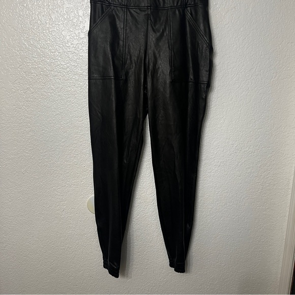 Spanx Faux Leather Pants - Picture 6 of 10